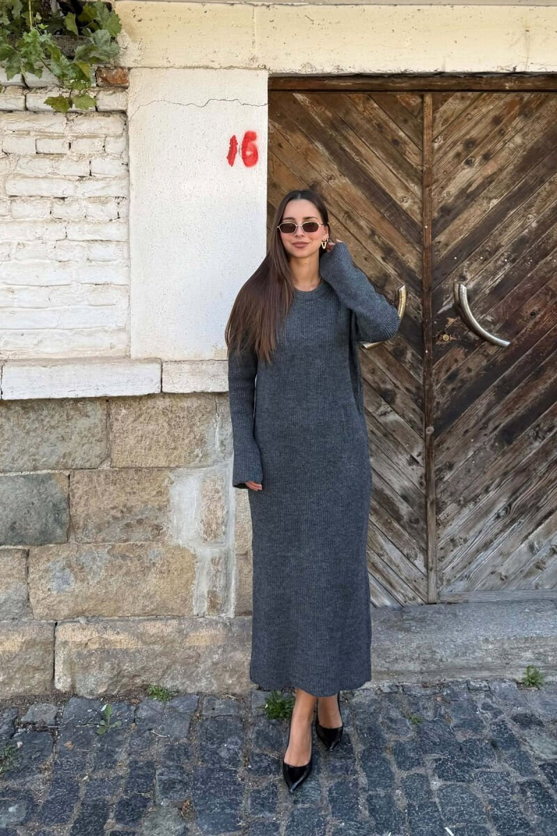 FUSTAN I GJATE NJE NGJYRESH PER FEMRA NE NGJYRE GRI TE ERRET - 2