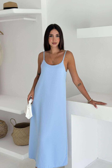 FUSTAN I GJATË NJË NGJYRËSH PËR FEMRA NË NGJYRËN BABY BLUE - 1