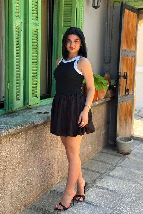FUSTAN I SHKURTER PER FEMRA NE NGJYRE TE ZEZE - 3