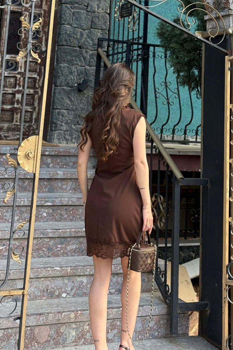FUSTAN ME DETAJ DANTELLE PER FEMRA NE NGJYRE KAFE - 3