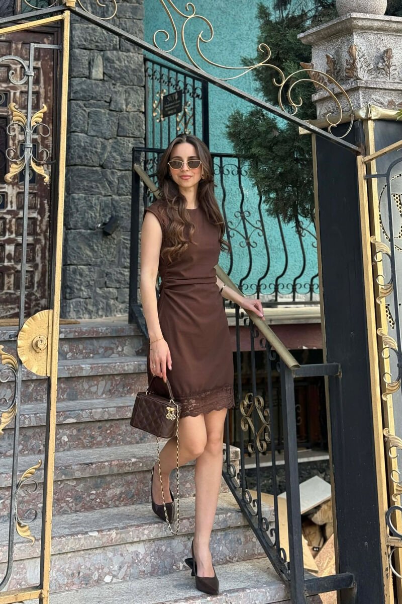 FUSTAN ME DETAJ DANTELLE PER FEMRA NE NGJYRE KAFE - 4