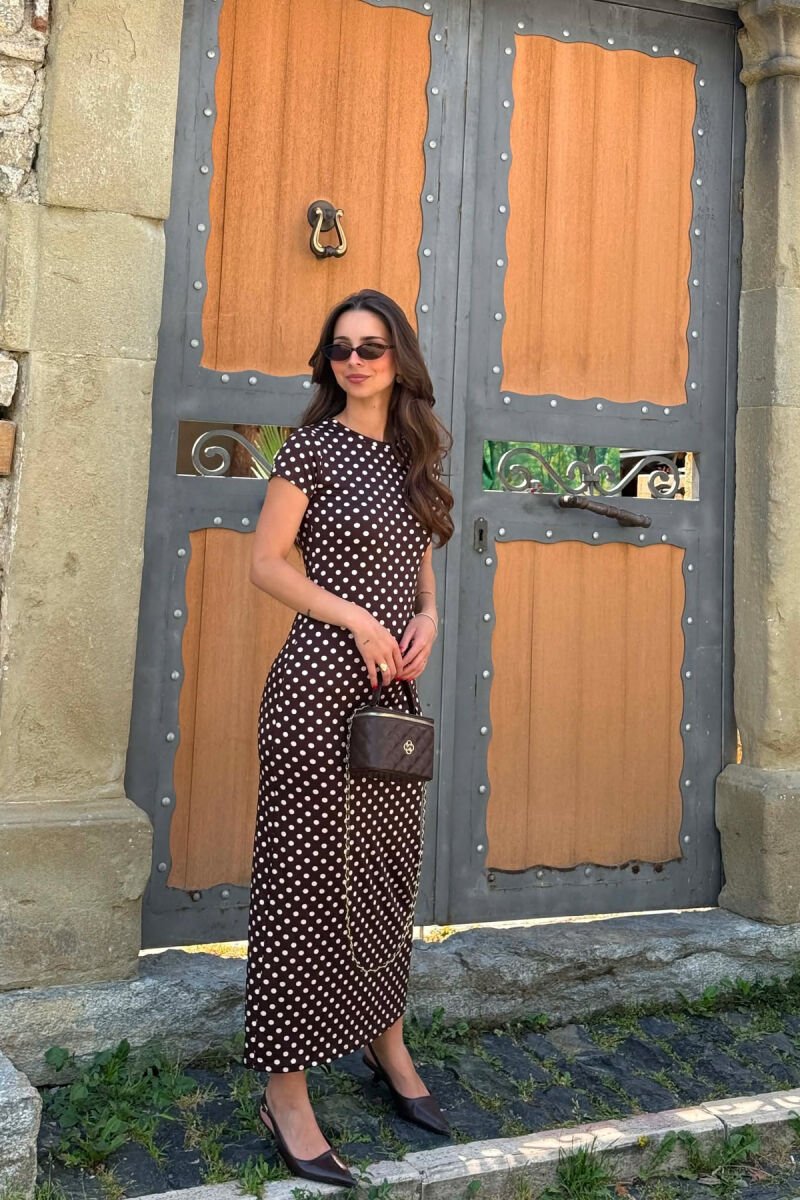 FUSTAN ME DIZAJN POLKA DOTS ME MENGE TE SHKURTRA PER FEMRA NE NGJYRE KAFE - 3