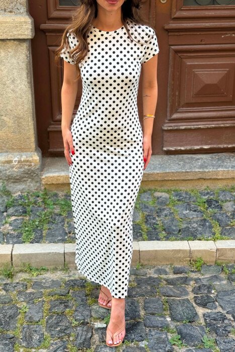 FUSTAN ME DIZAJN POLKA DOTS ME MENGE TE SHKURTRA PER FEMRA NE NGJYRE TE BARDHE - 4