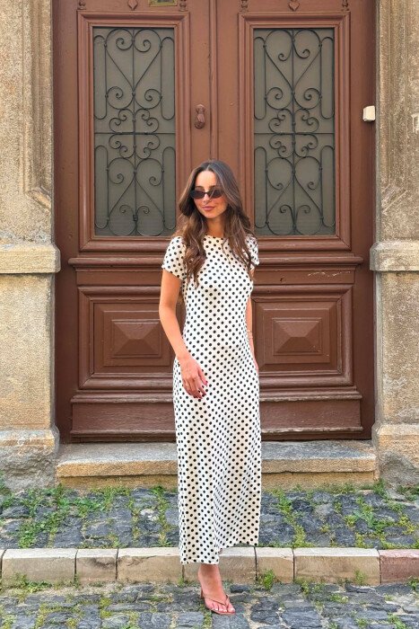 FUSTAN ME DIZAJN POLKA DOTS ME MENGE TE SHKURTRA PER FEMRA NE NGJYRE TE BARDHE - 5