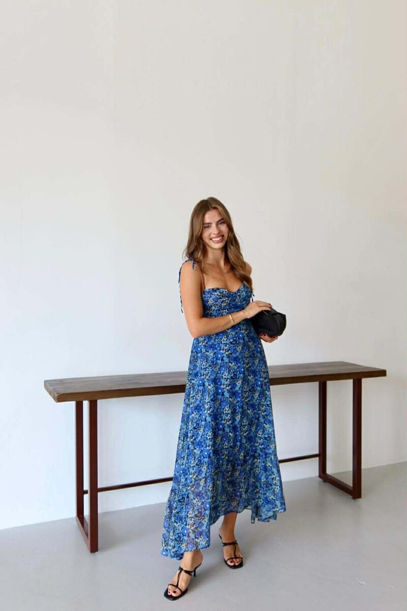 FUSTAN ME LULE PER FEMRA NE NGJYRE BLU - 1