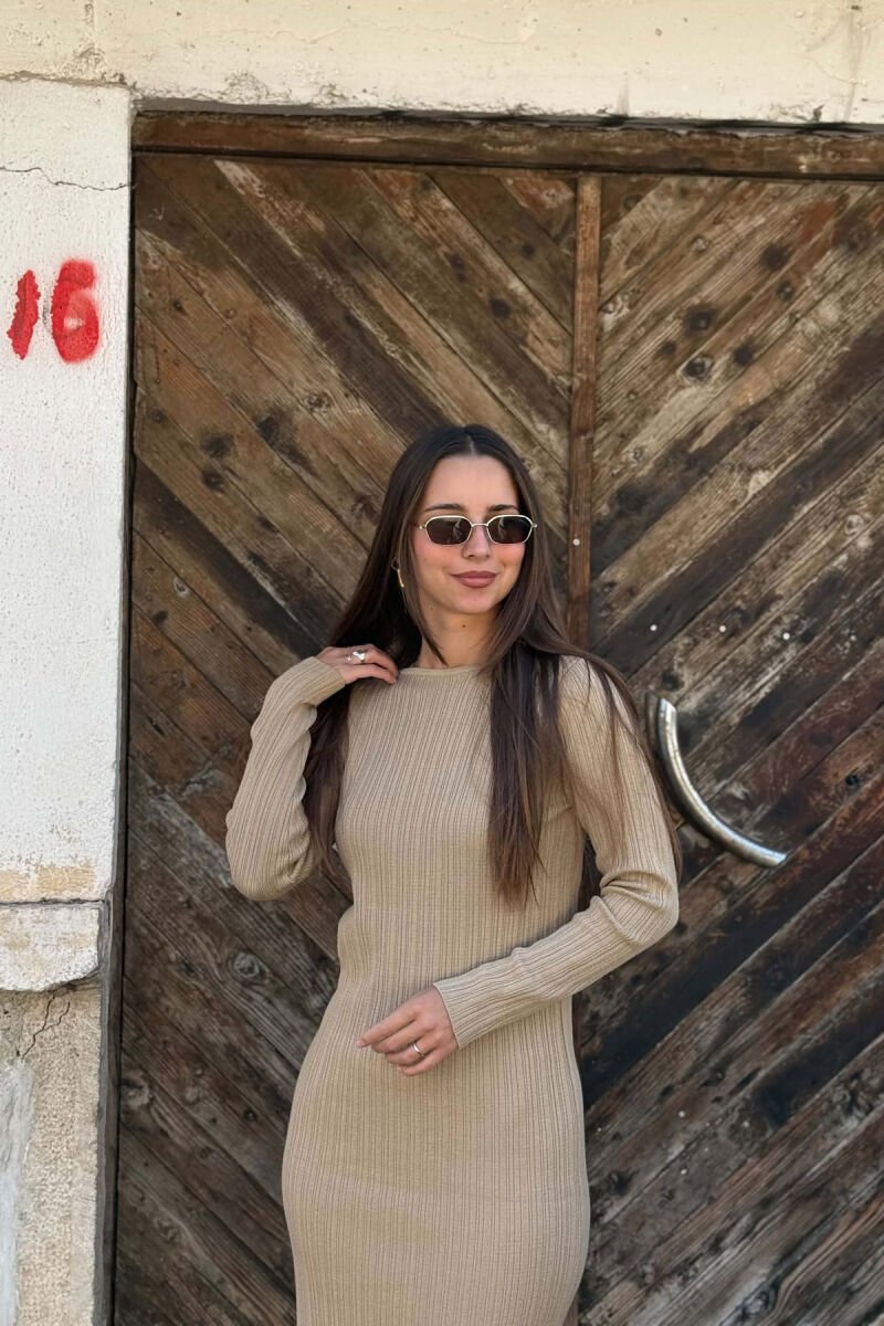 FUSTAN ME MENGE TE GJATA PER FEMRA NE NGJYRE BEZHE - 6