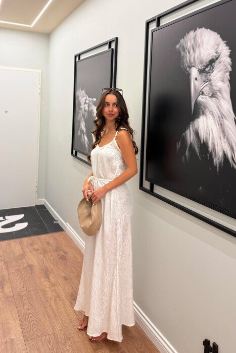 FUSTAN ME RRIPA TE HOLLE DHE ME DETAJIN E LIDHSES PER FEMRA NE NGJYRE TE BARDHE - 3