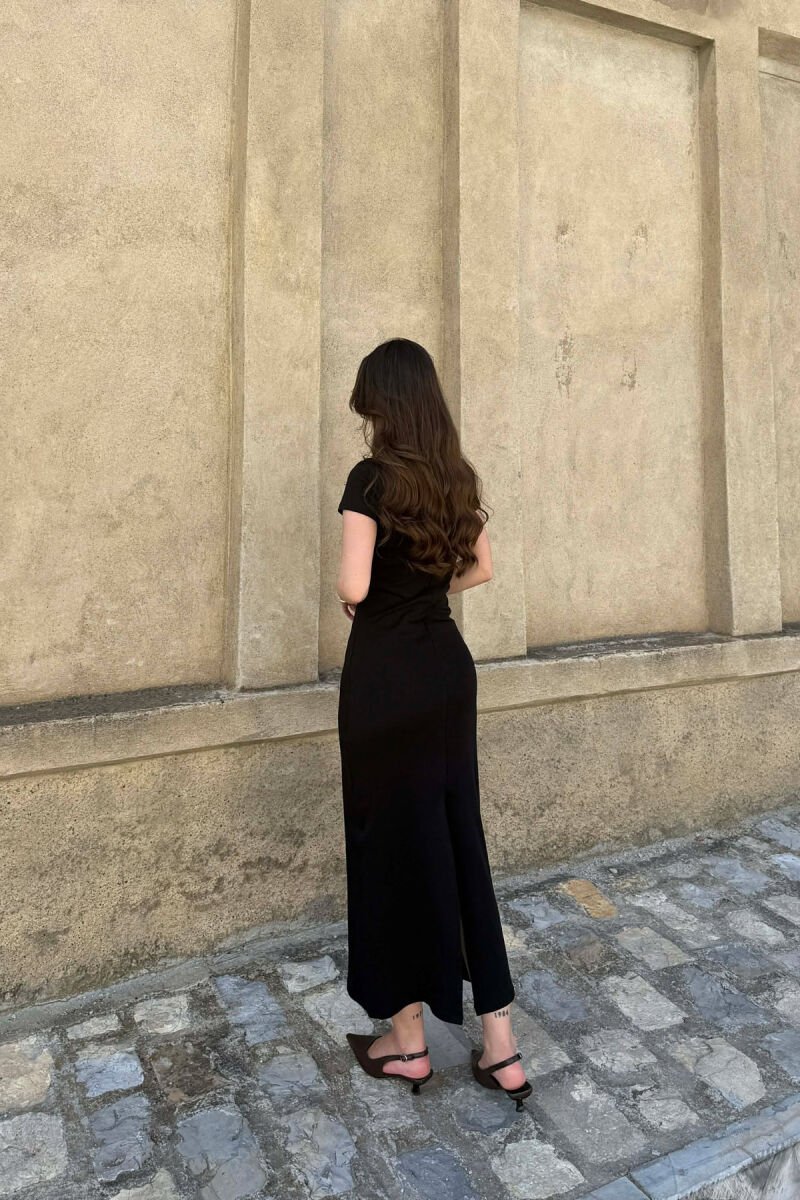 FUSTAN ME MENGE TE SHKURTA PER FEMRA NE NGJYRE TE ZEZE - 2