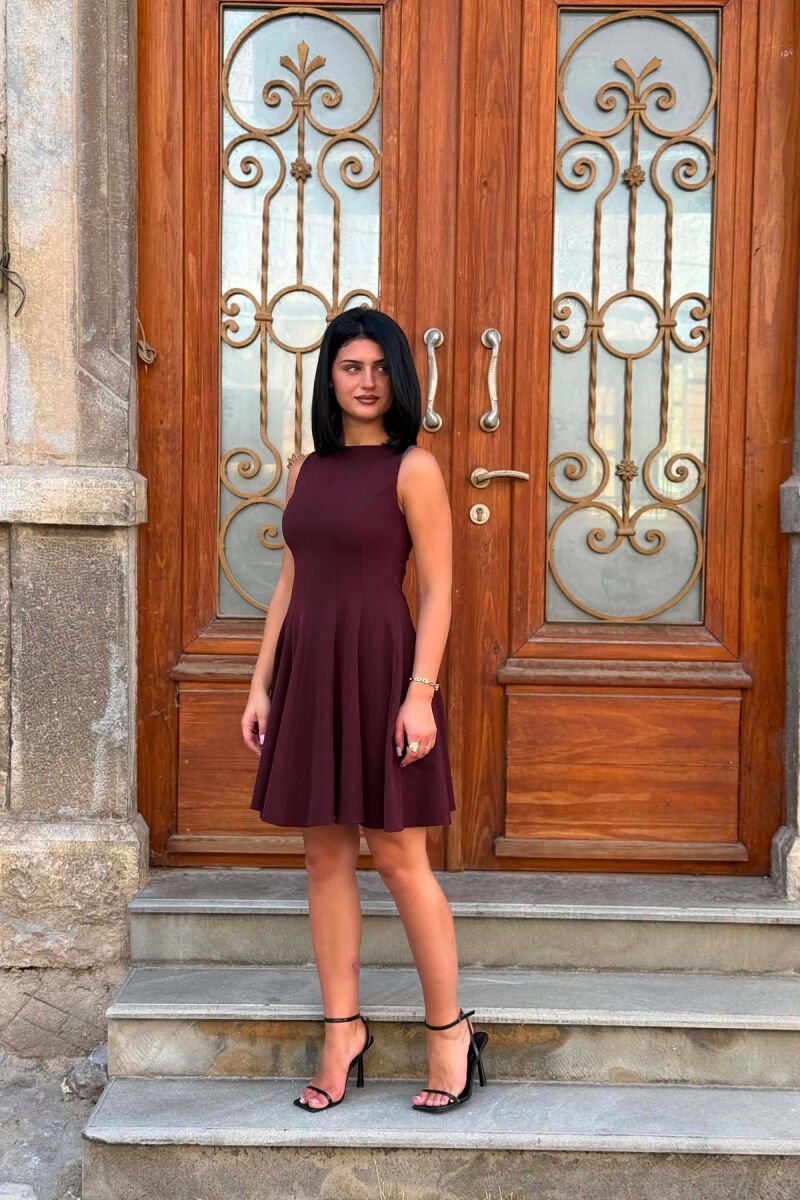 FUSTAN NJE NGJYRESH PA MENGE PER FEMRA NE NGJYRE VISHNJE TE ERRET - 2