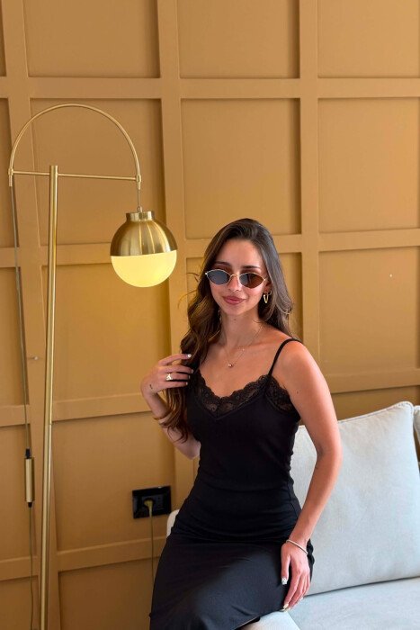 FUSTAN NJE NGJYRESH ME DETAJ DANTELLE PER FEMRA NE NGJYRE TE ZEZE - 2