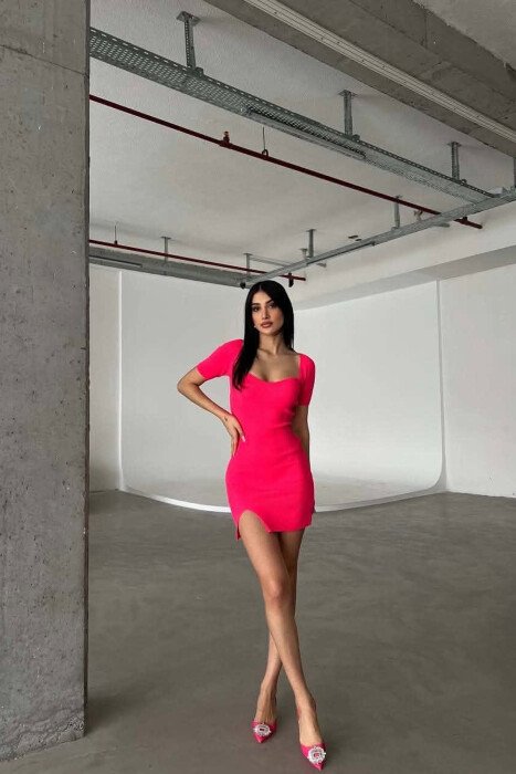FUSTAN NJE NGJYRESH ME MENGE TE SHKURTRA PER FEMRA NE NGJYRE CIKLAMI - 