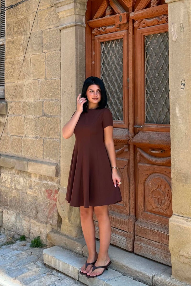 FUSTAN NJE NGJYRESH ME MENGE TE SHKURTRA PER FEMRA NE NGJYRE KAFE - 3