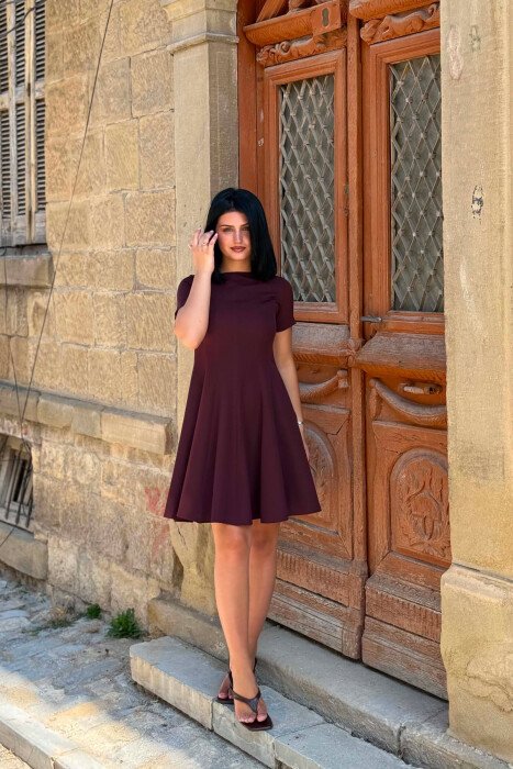 FUSTAN NJE NGJYRESH ME MENGE TE SHKURTRA PER FEMRA NE NGJYRE VISHNJE TE ERRET - KLAUDIO FASHION