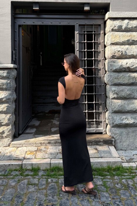FUSTAN NJE NGJYRESH ME SHPINEN JASHTE PER FEMRA NE NGJYRE TE ZEZE - 4