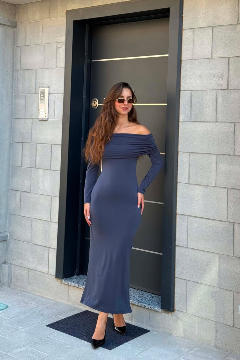 FUSTAN PER FEMRA NE NGJYRE JESHILE TE ERRET - 3