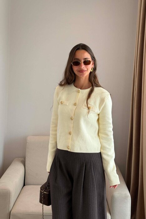GOLD BUTTONS ONE COLOR FAKE POCKETS WOMEN CARDIGAN CREAM/KREM - 3