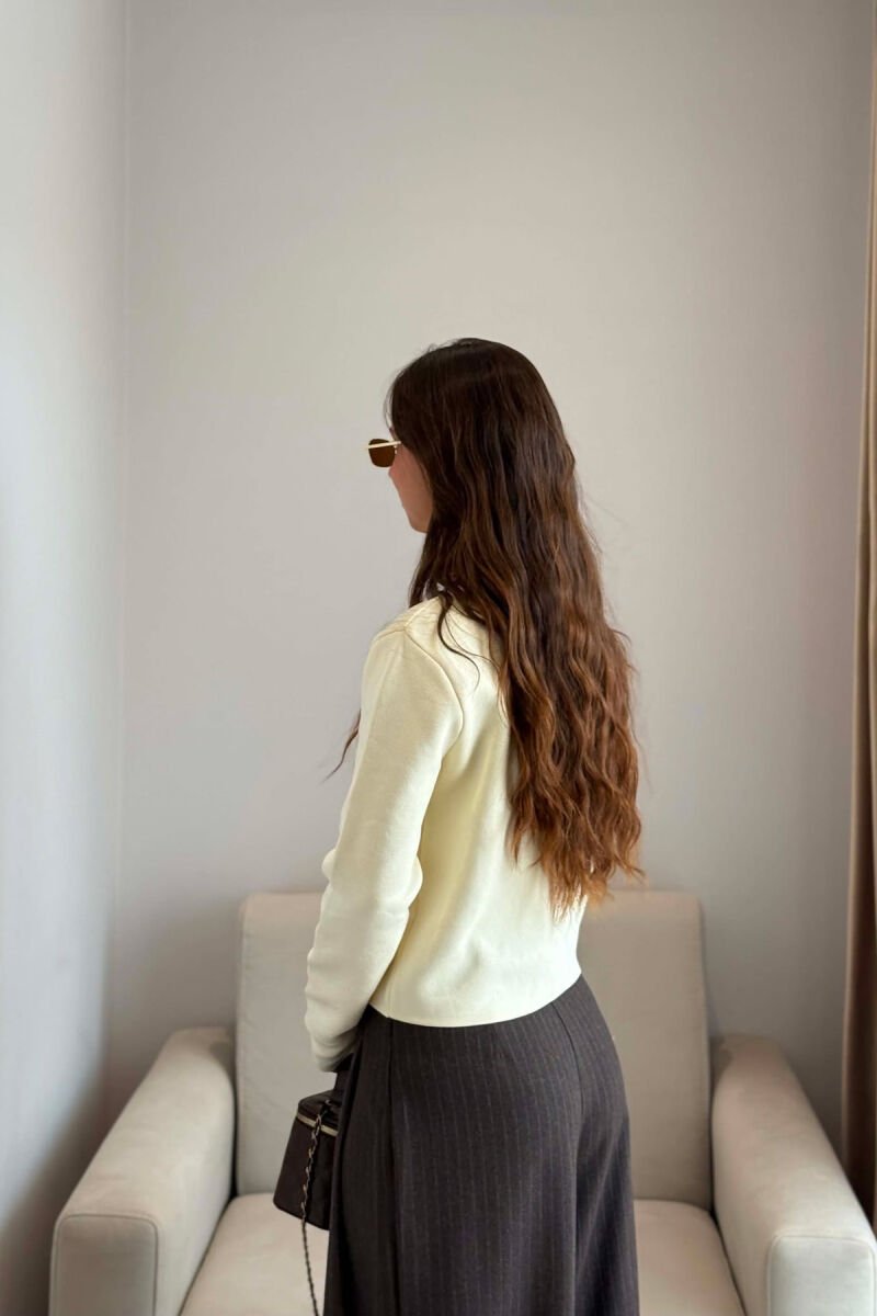 GOLD BUTTONS ONE COLOR FAKE POCKETS WOMEN CARDIGAN CREAM/KREM - 4