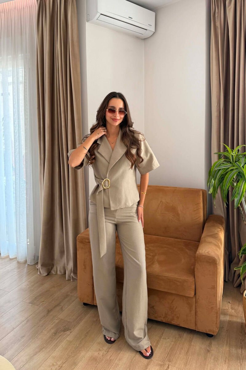 GOLD DETAIL SHORT SLEEVE JACKET + TROUSERS WOMAN SET DARK BEIGE/BEZHE ERRET - 2