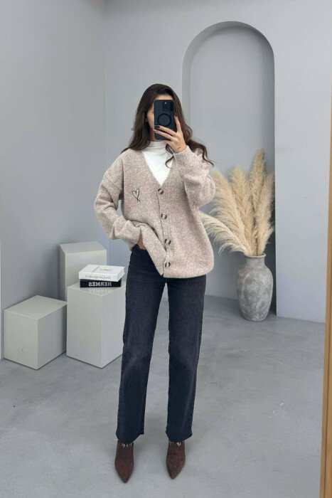 HEART DETAIL SIMPLE WOMEN CARDIGAN BEIGE/BEZHE 