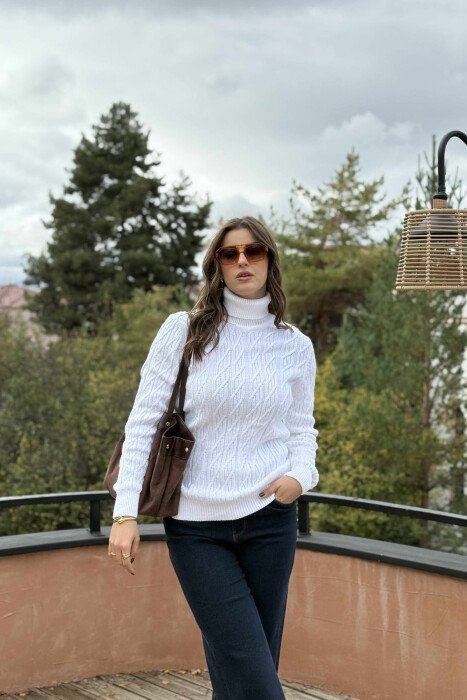HIGH NECK BRAID WOMAN SWEATER WHITE-E BARDHE 