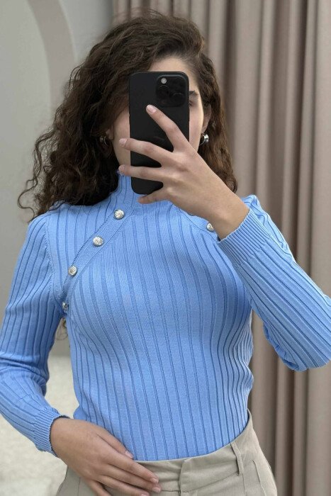 HIGH NECK BUTTONS ONE COLOR WOMEN SWEATER LIGHTBLUE/BZ - 4