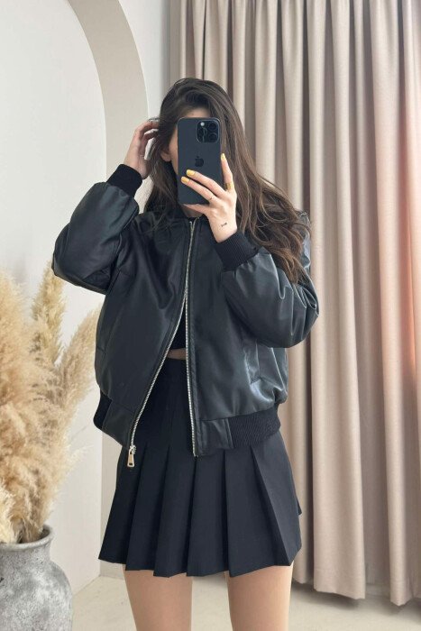 XHAKETË LËKURE PËR FEMRA NË NGJYRËN E ZEZË - KLAUDIO FASHION