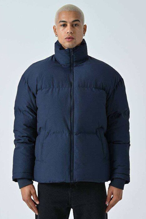 HIGH NECK MEN PUFFER JACKET DARK BLUE/BEE - KLAUDIO FASHION