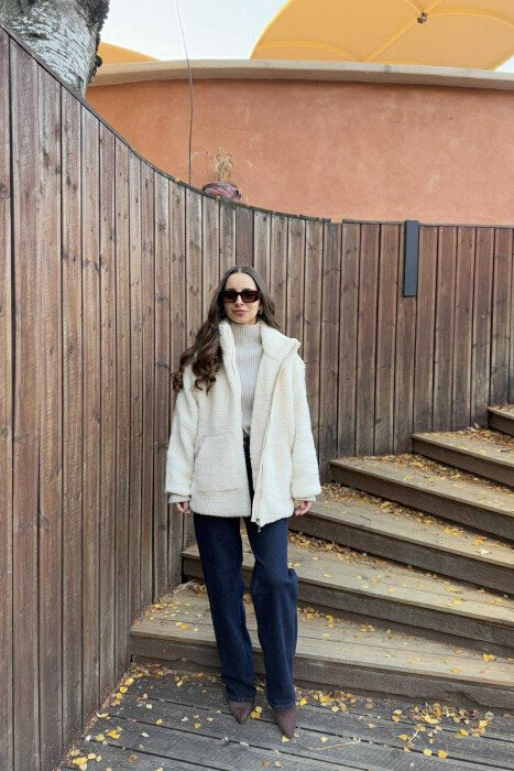 HIGH NECK SIMPLE FLUFFY WOMEN JACKET CREAM/KREM - KLAUDIO FASHION
