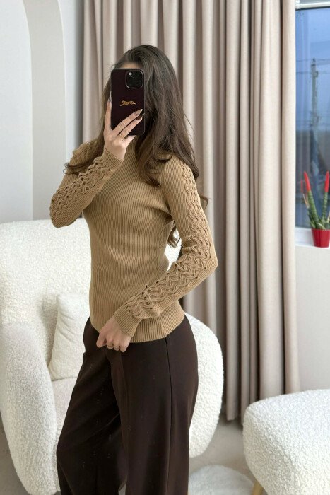 HIGH NECK SLEEVE DETAILS ONE COLOR WOMEN SWEATER LIGHT BROWN/KAZB 