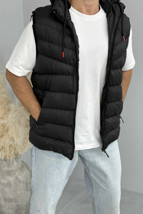 JELEK ME KAPUC DHE XHEPA ME ZINXHIR PËR MESHKUJ NË NGJYRËN E ZEZË - KLAUDIO FASHION