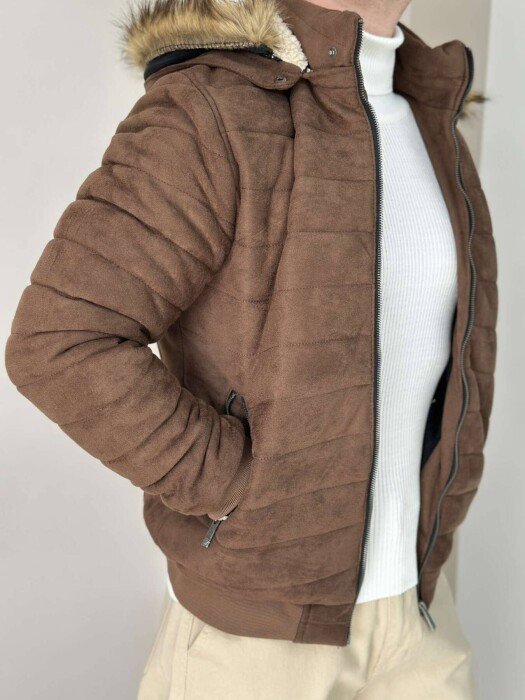 XHUP ME PUSH DHE KAPUC PËR MESHKUJ NË NGJYRË COKOLLATE - KLAUDIO FASHION