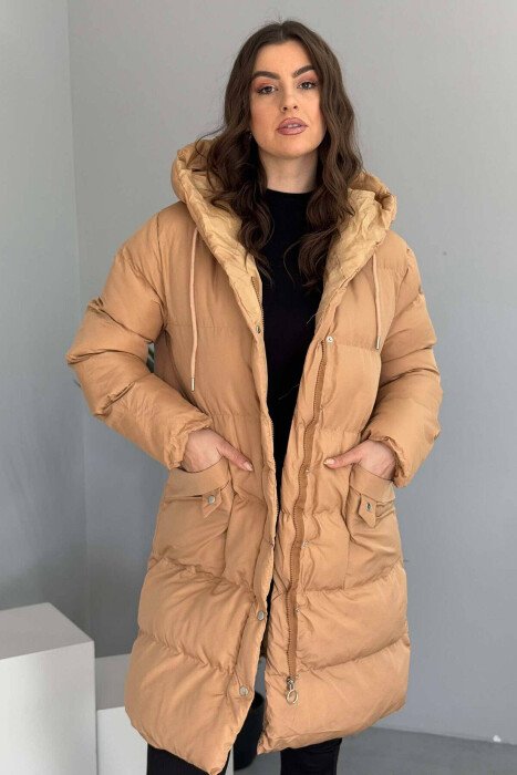 XHUP ME KAPUC PËR FEMRA NË NGJYRËN BEZHË - KLAUDIO FASHION