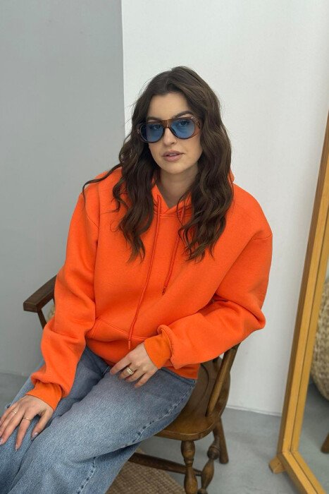 HOODIE E THJESHTE NJË NGJYRESHE ME PUSH PER FEMRA NË NGJYRE PORTOKALLI - 4