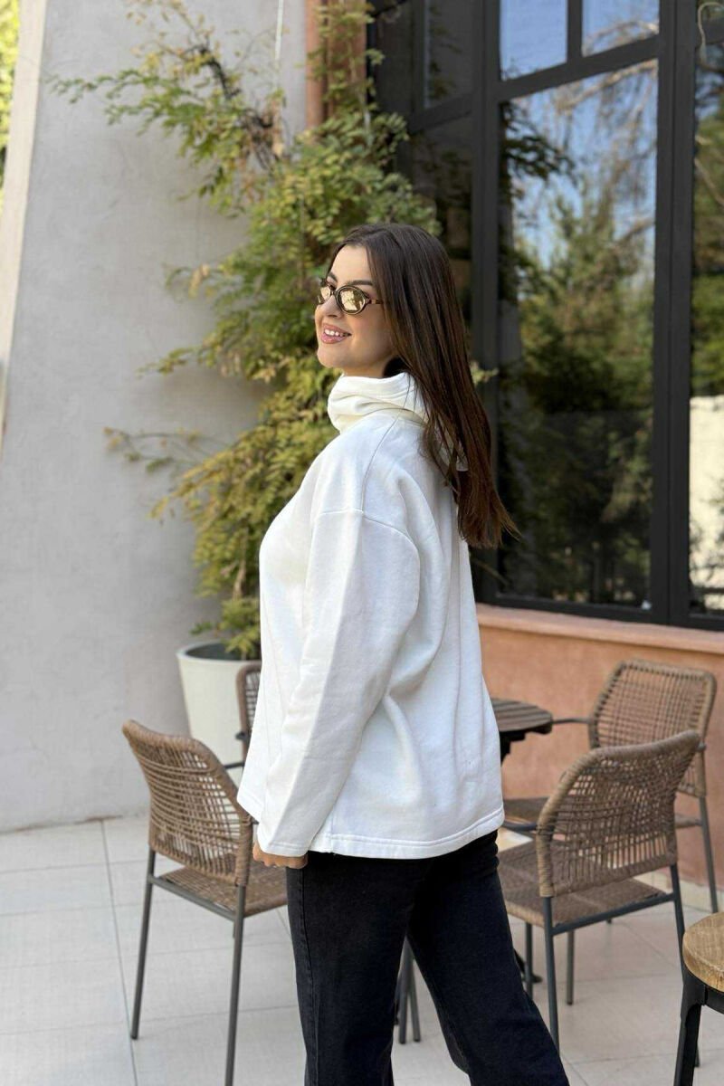 HOODIE E THJESHTË NJË NGJYRËSHE ME PUSH PËR FEMRA NË NGJYRË TË BARDHË - 4