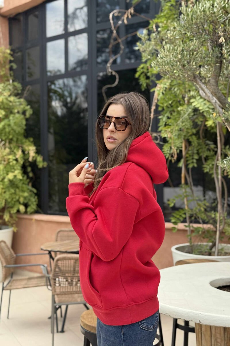HOODIE E THJESHTË NJË NGJYRËSHE ME PUSH PËR FEMRA NË NGJYRË TË KUQE - 3
