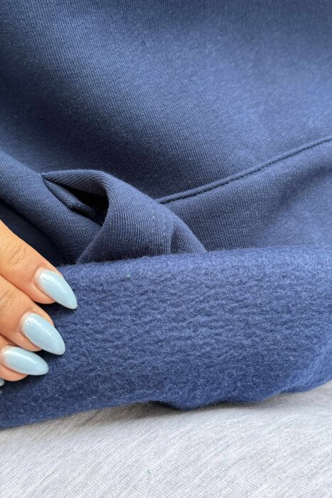 HOODIE E THJESHTË NJË NGJYRËSHE ME PUSH PËR FEMRA NË NGJYRËN BLU - 4
