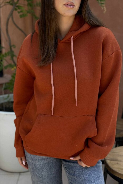 HOODIE E THJESHTË NJË NGJYRËSHE ME PUSH PËR FEMRA NË NGJYRËN KAFE - 3
