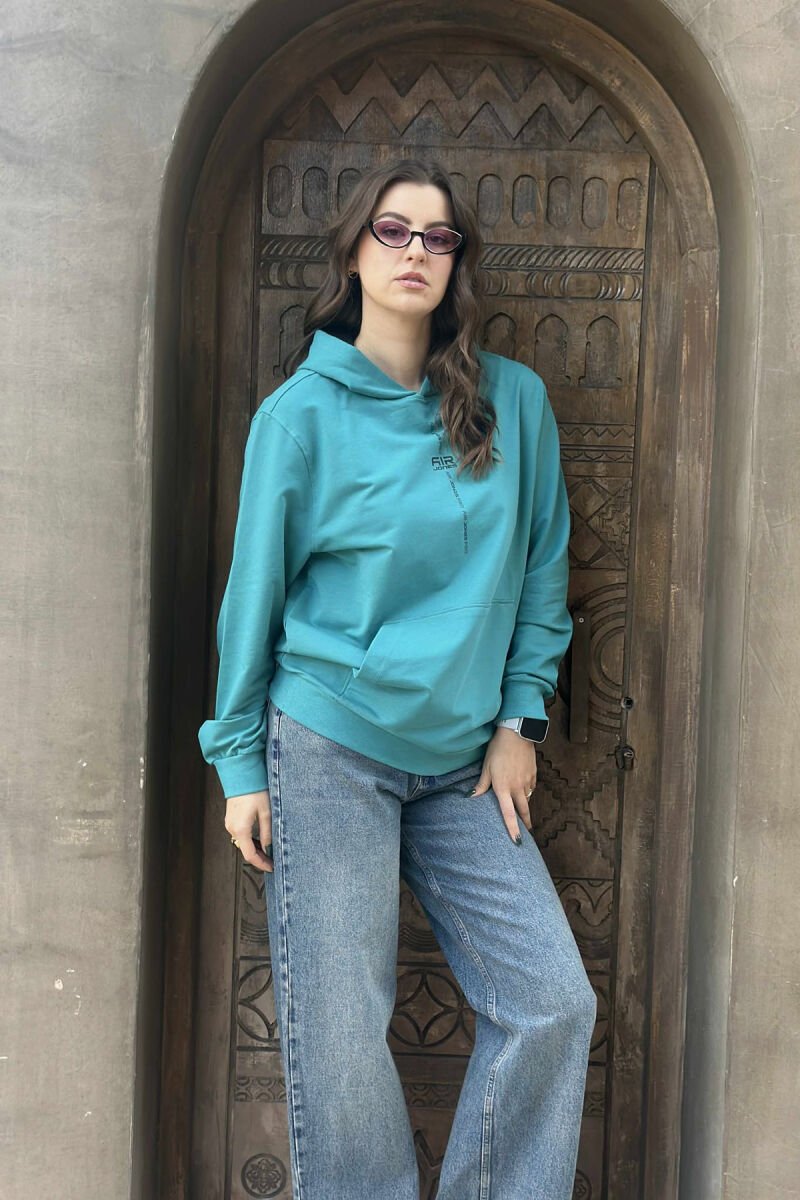 HOODIE E THJESHTË NJË NGJYRËSHE PËR FEMRA NË NGJYRË GURKALI - 2