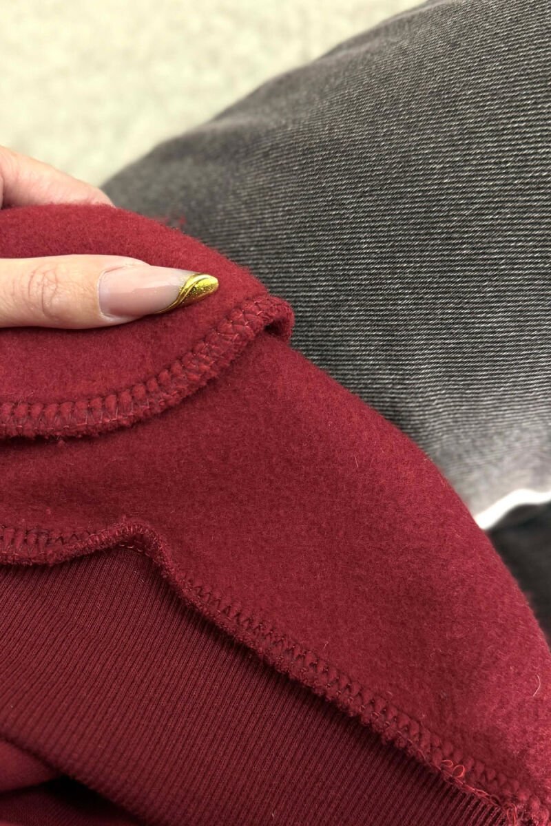 HOODIE E THJESHTE NJE NGJYRESHE PER FEMRA NE NGJYRE VISHNJE TE ERRET - 4