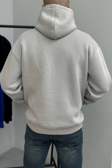 HOODIE E THJESHTË NJËNGJYRËSHE ME PUSH PËR MESHKUJ NË NGJYRËN GRI - 4