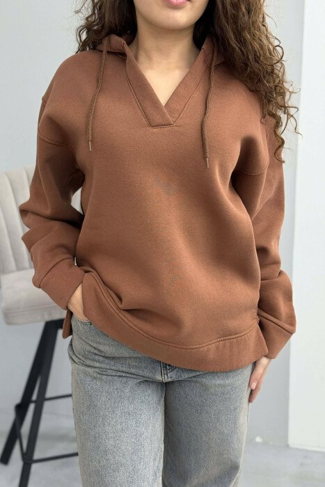HOODIE E THJESHTË PËR FEMRA NË NGJYRËN KAFE - 6