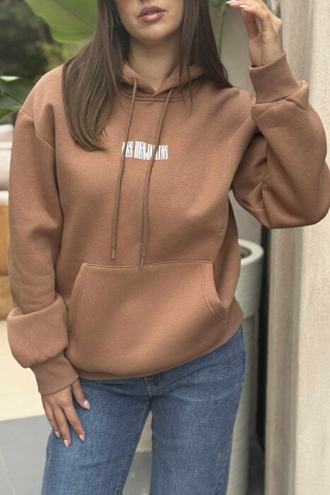 HOODIE ME PUSH DHE ME DIZANJ MBRAPA PËR FEMRA NË NGJYRËN KAFE - 4