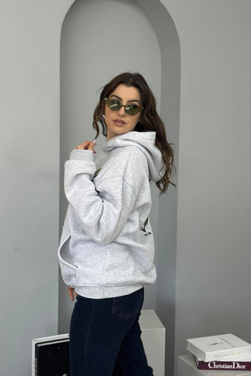 HOODIE ME PUSH DHE ME DIZJAN NE PJESEN PARA & PAS PER FEMRA NE NGJYRE GRI TE ZBARDHUR - 2