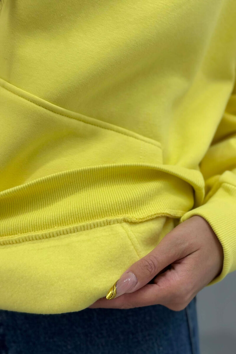 HOODIE ME PUSH DHE ME LOGO PARA PER FEMRA NE NGJYRE TE VERDHE - 3