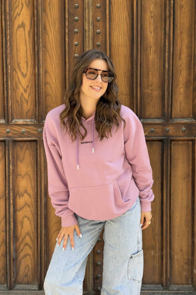 HOODIE ME PUSH DHE SHKRIM MINIMALIST NË PJESEN PARA PËR FEMRA NË NGJYRË LEJLA - 1