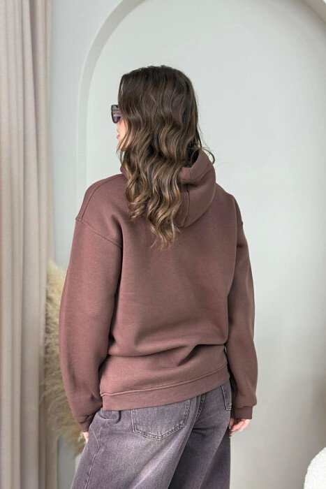 HOODIE ME PUSH DHE SHKRIME NE PJESEN PARA PER FEMRA NE NGJYRE KAFE TE ERRET - 3