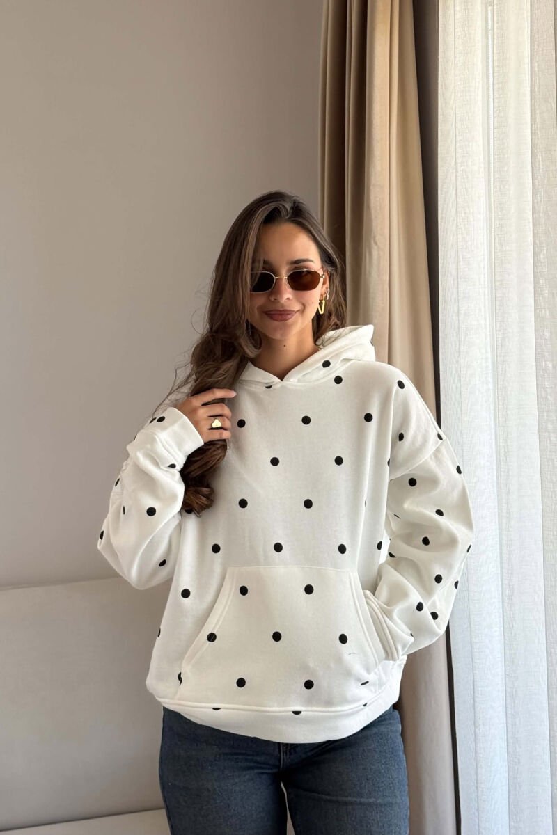 HOODIE ME PUSH ME DIZAJN ME PIKA PER FEMRA NE NGJYRE TE BARDHE - 1
