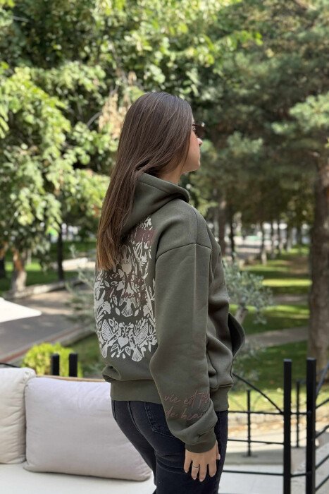 HOODIE ME PUSH NJËNGJYRËSHE DHE DIZANJ MBRAPA PËR FEMRA NË NGJYRËN JESHILE - 3