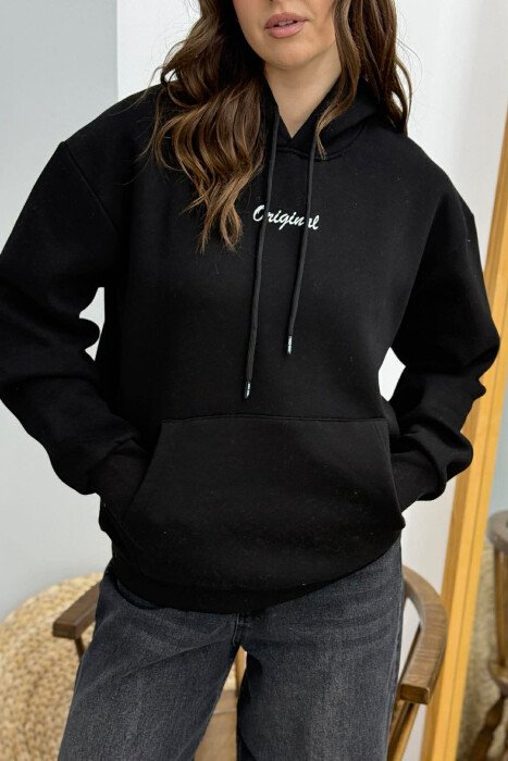 HOODIE ME PUSH NJENGJYRESHE DHE ME SHKRIM TE VOGEL PARA PER FEMRA NE NGJYRE TE ZEZE - 4