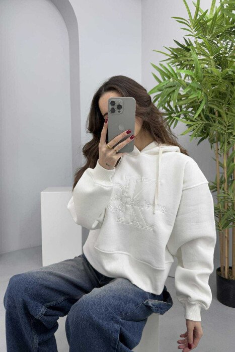 HOODIE ME PUSH PËR FEMRA NË NGJYRËN E BARDHË - 2